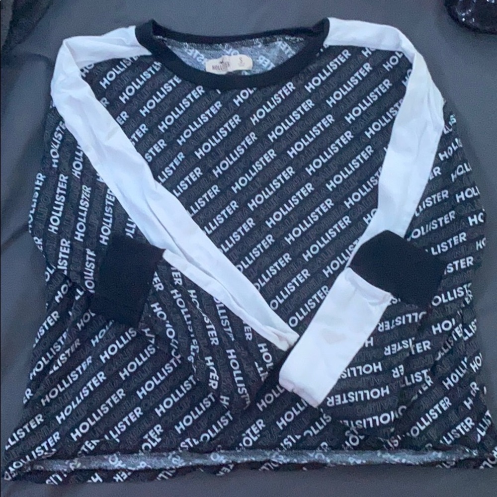 Cropped Hollister long-sleeve